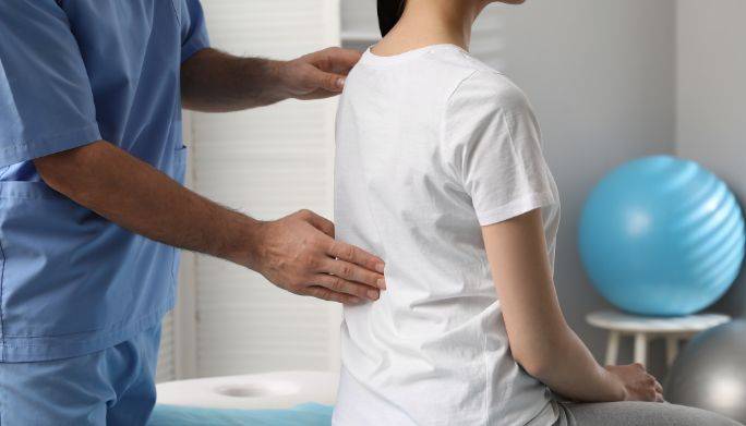 Can physical therapy help scoliosis?